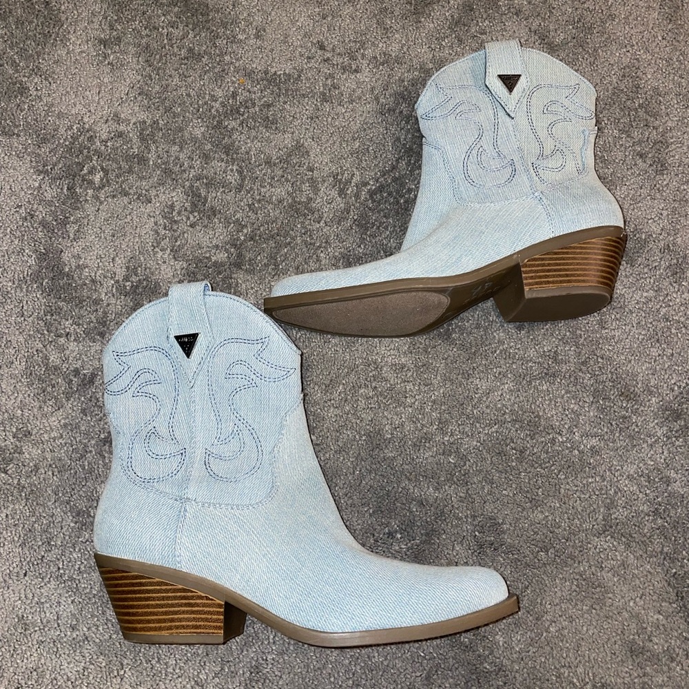 NWOT Guess Denim Ankle Boots Size 6